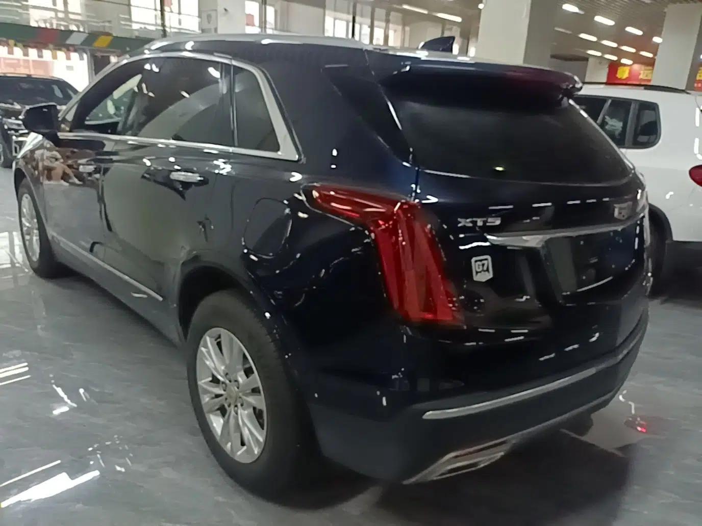 Cadillac XT5 2021 2.0T Two-Wheel Drive Luxury Version — миниатюра 4