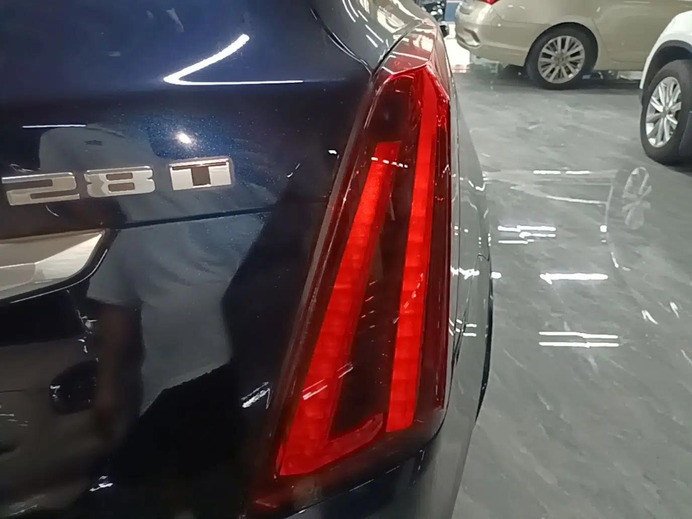 Cadillac XT5 2021 2.0T Two-Wheel Drive Luxury Version — миниатюра 9