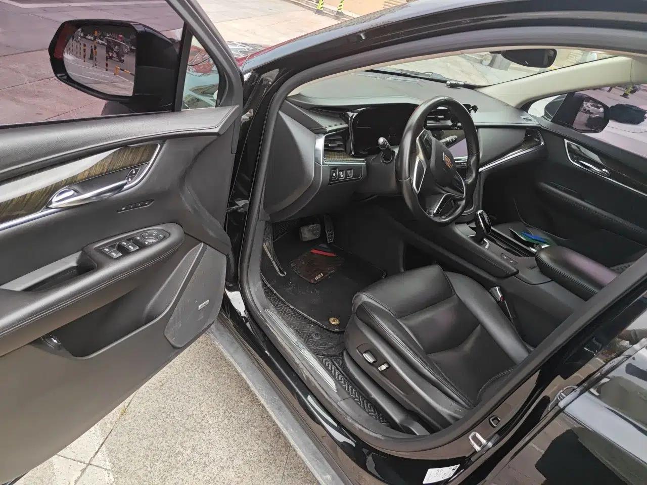 Cadillac XT5 2016 25T Luxury Model — миниатюра 16