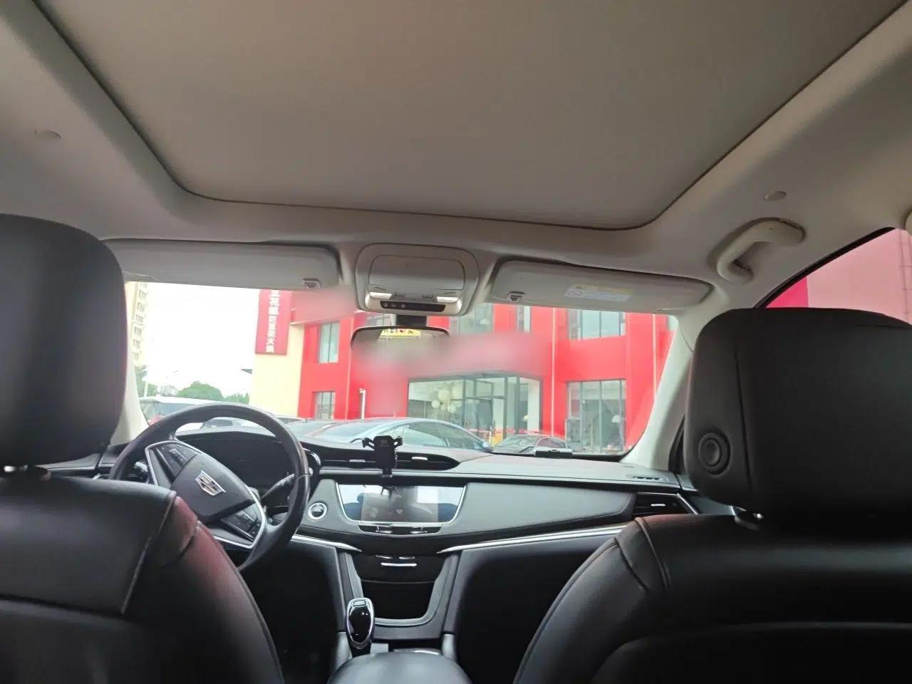 Cadillac XT5 2016 25T Luxury Model — миниатюра 18