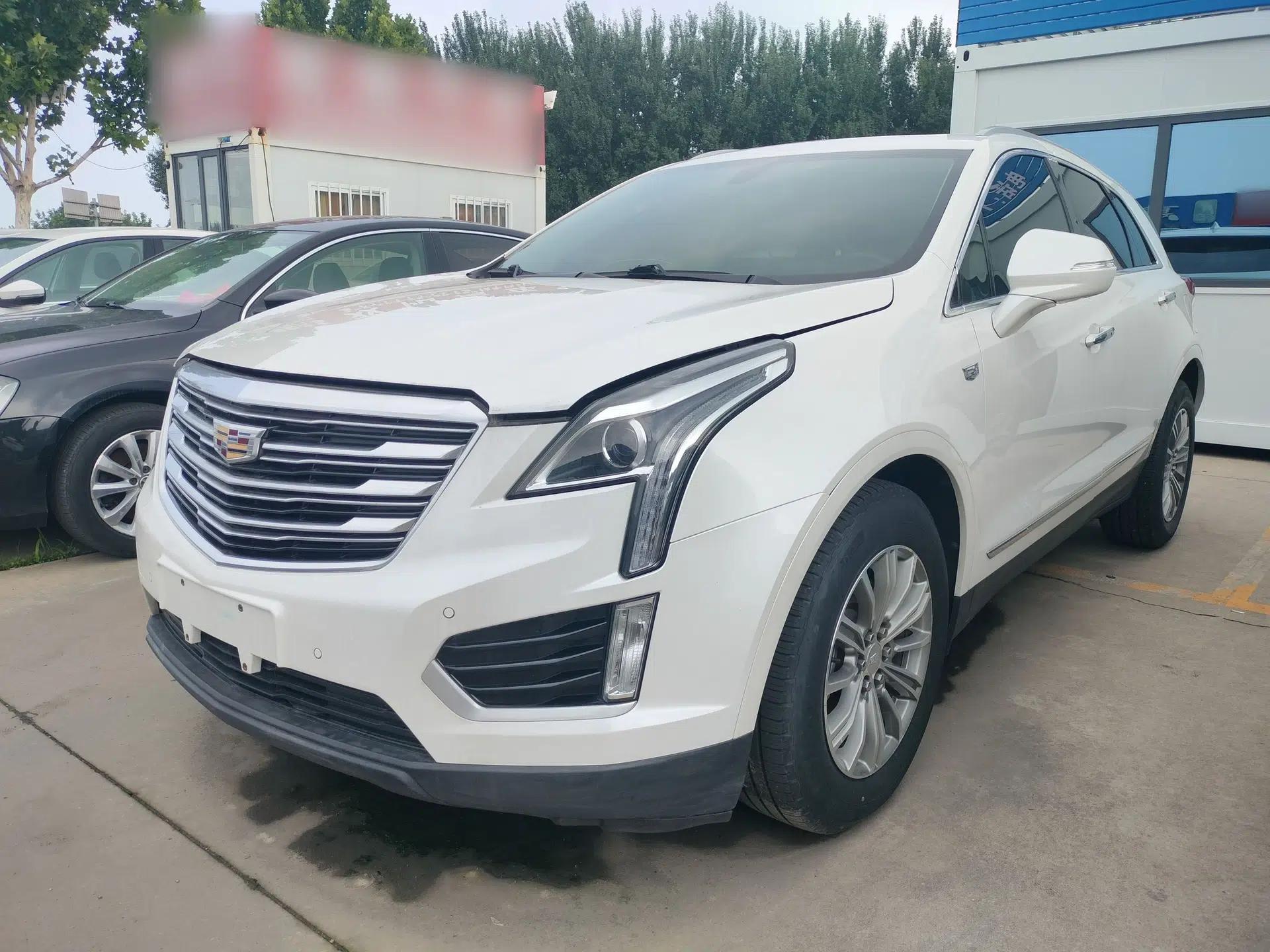 Cadillac XT5 2018 25T Luxury Model — миниатюра 1
