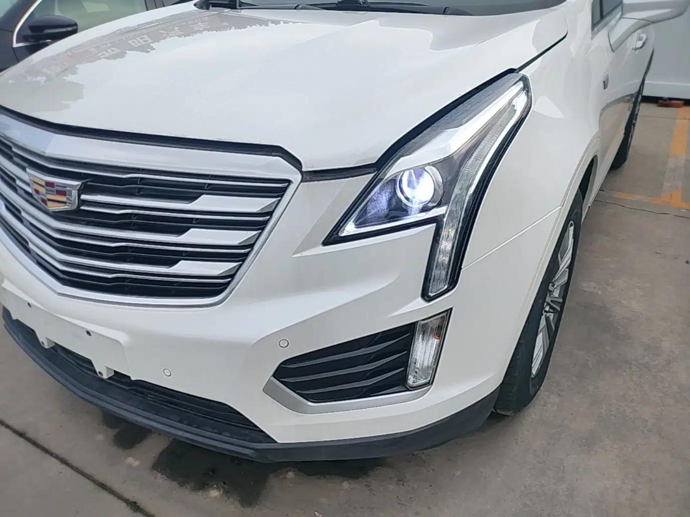 Cadillac XT5 2018 25T Luxury Model — миниатюра 8