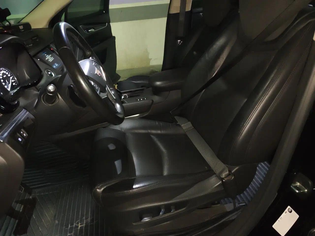 Cadillac XT5 2018 28T Four-Wheel Drive Luxury Model — миниатюра 15