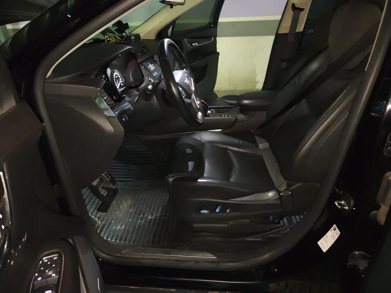 Cadillac XT5 2018 28T Four-Wheel Drive Luxury Model — миниатюра 16