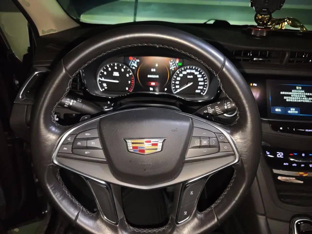 Cadillac XT5 2018 28T Four-Wheel Drive Luxury Model — миниатюра 10