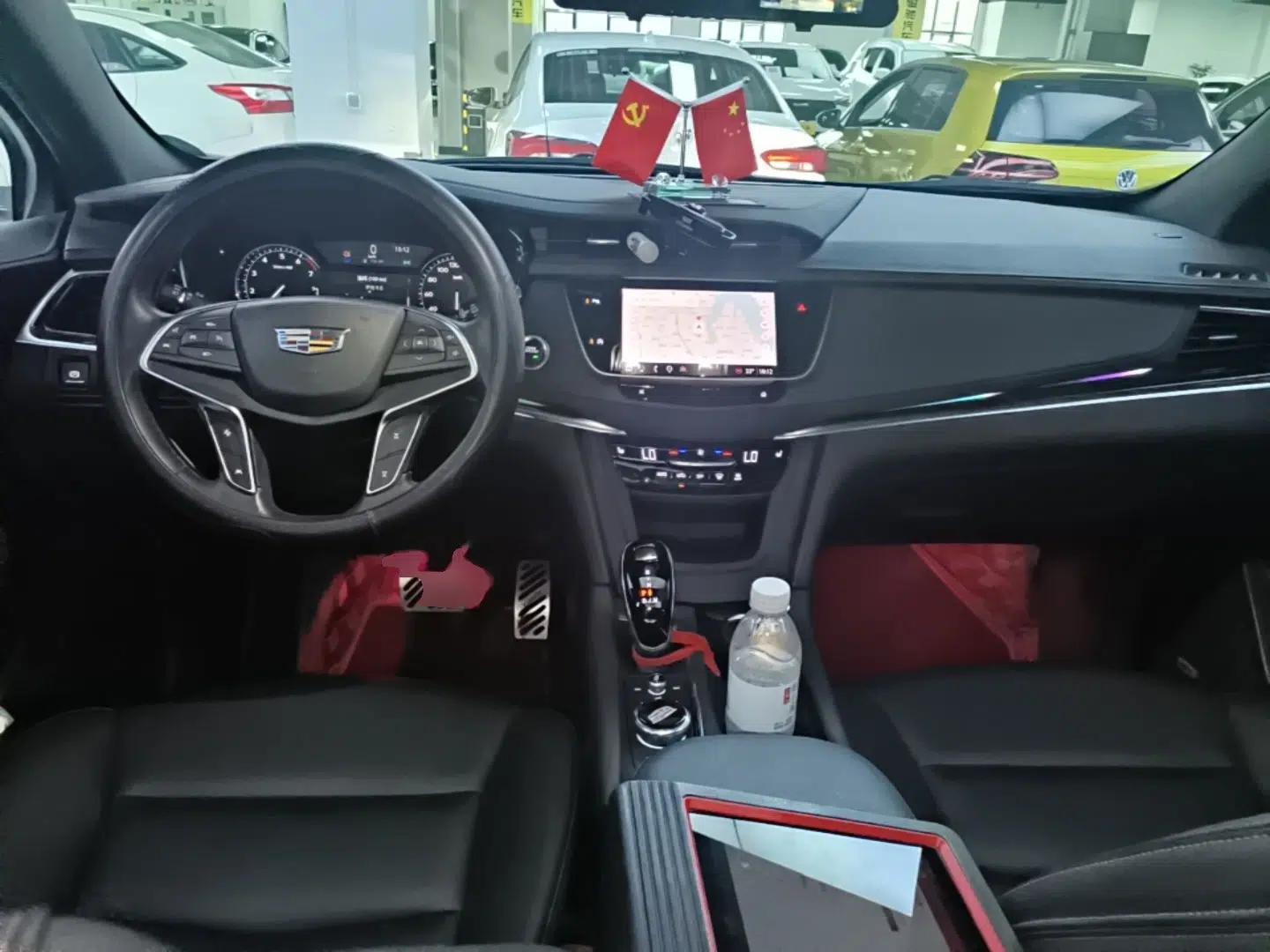 Cadillac XT5 2024 2.0T Two-Wheel Drive Fashion Edition — миниатюра 12