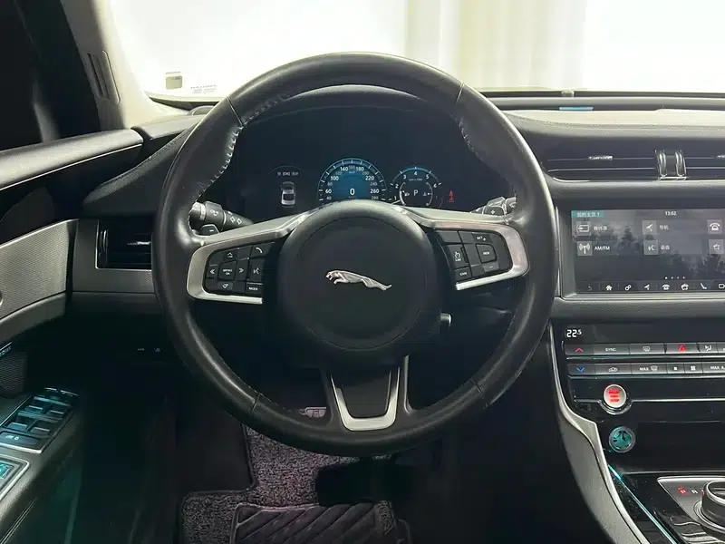 Jaguar XFL 2020 2.0T P200 2WD Elite Edition — миниатюра 16