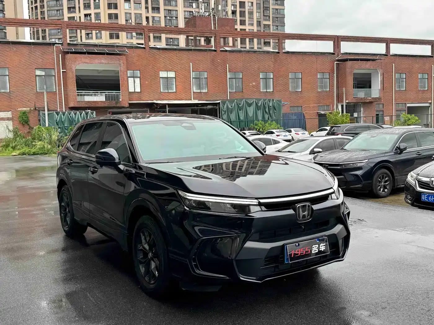 2023 Honda CR-V 240TURBO 2WD Luxury Edition 5-seater — миниатюра 3