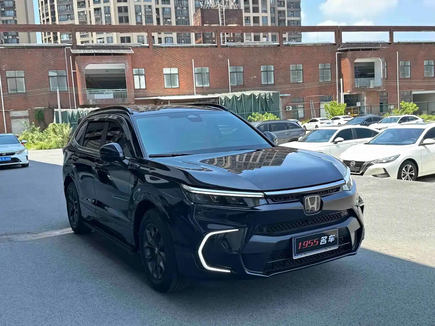 2023 Honda CR-V 240TURBO 2WD Luxury Edition 5-seater — миниатюра 3