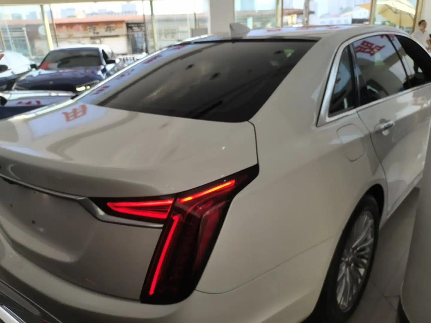 Cadillac CT6 2019 28T Luxury Model — миниатюра 6