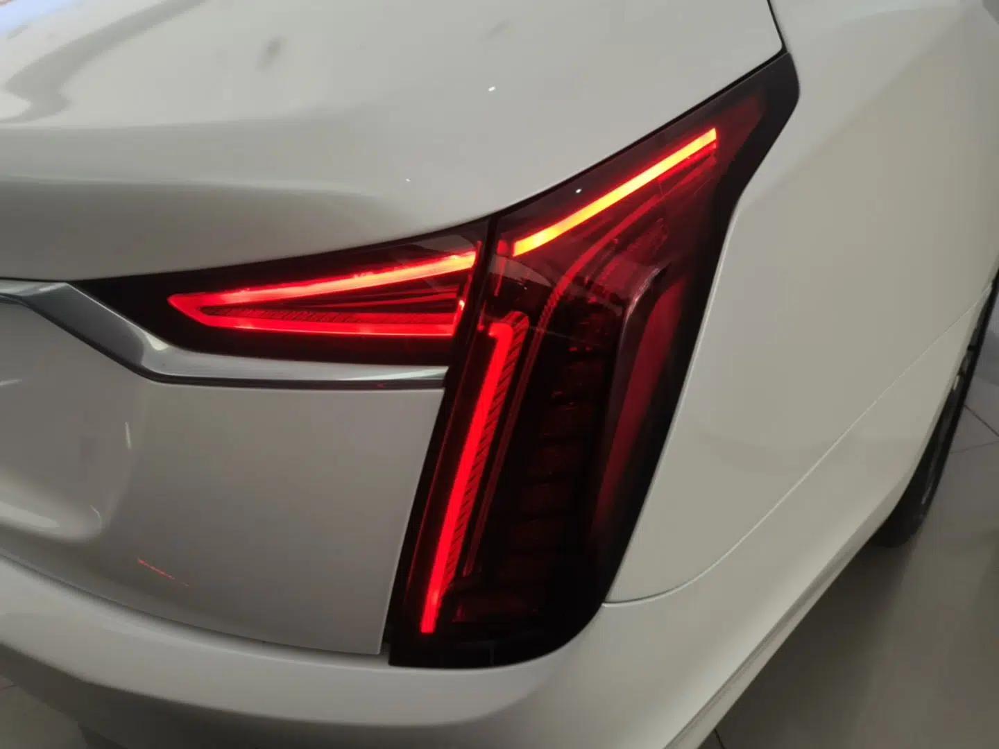Cadillac CT6 2019 28T Luxury Model — миниатюра 9