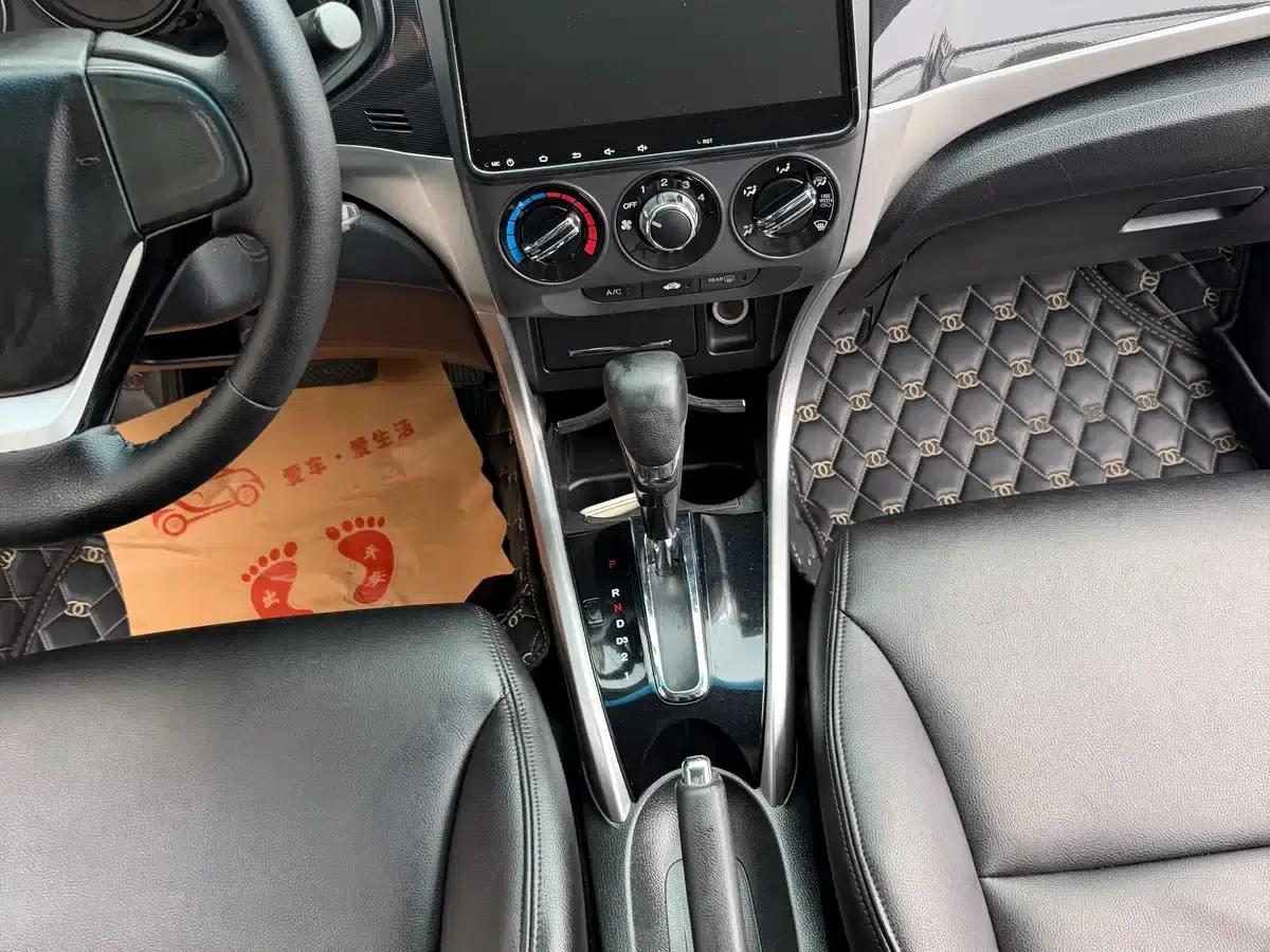 Honda Crider 2015 1.8L Automatic Comfort Edition — миниатюра 30