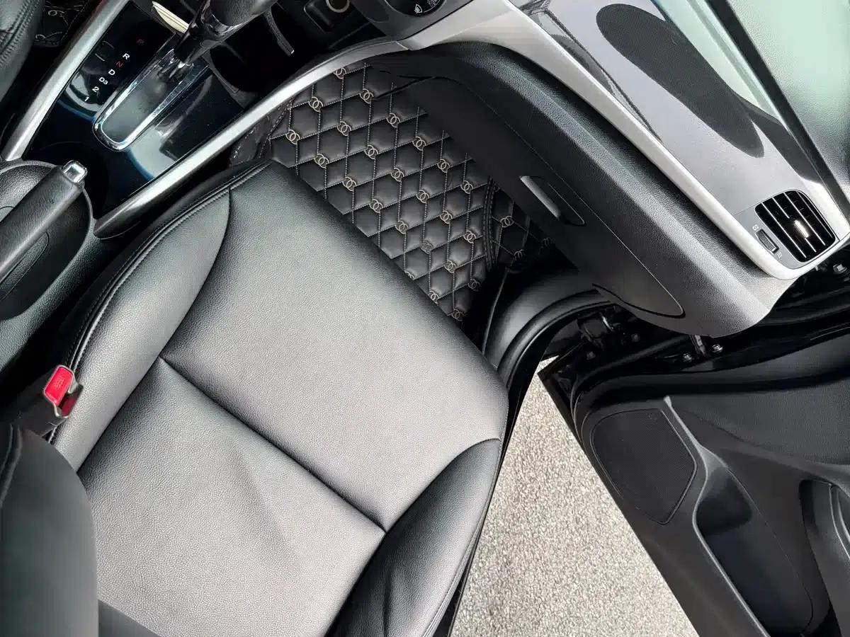 Honda Crider 2015 1.8L Automatic Comfort Edition — миниатюра 31