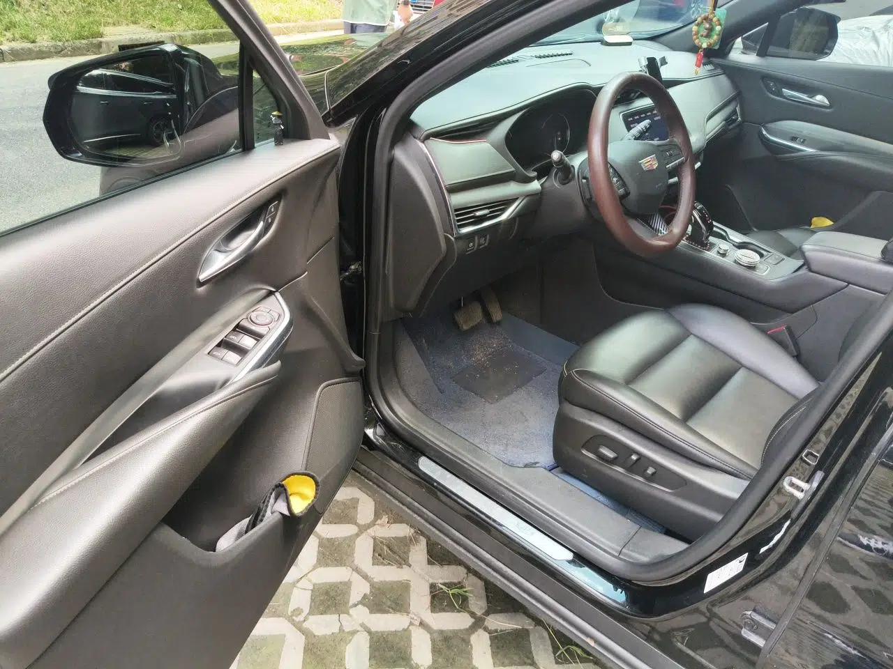 Cadillac XT4 2021 28T Two-Wheel Drive Luxury Version — миниатюра 16