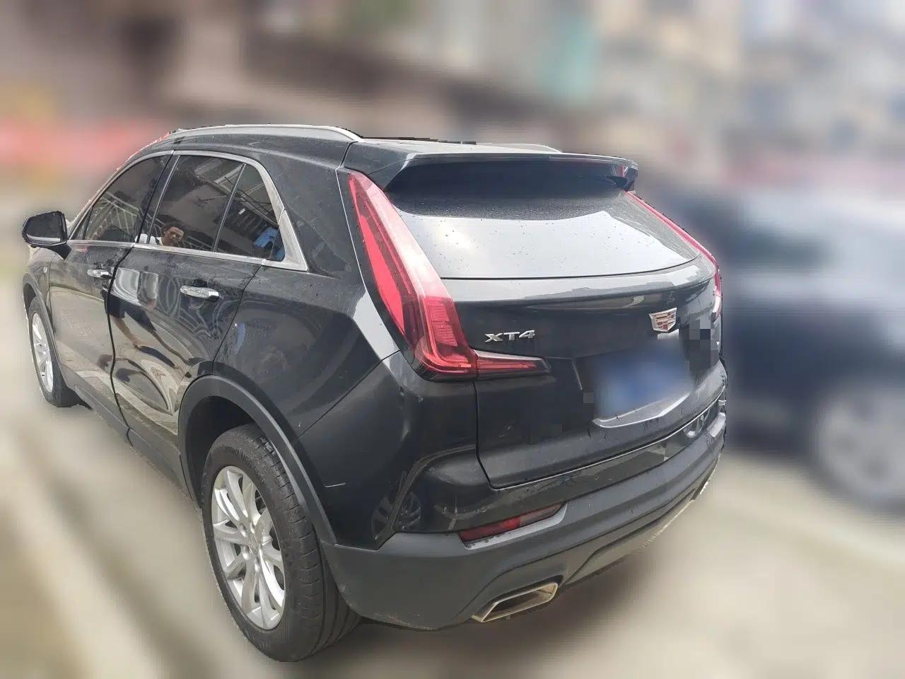 Cadillac XT4 2022 28T Two-Wheel Drive Fashion Edition — миниатюра 4