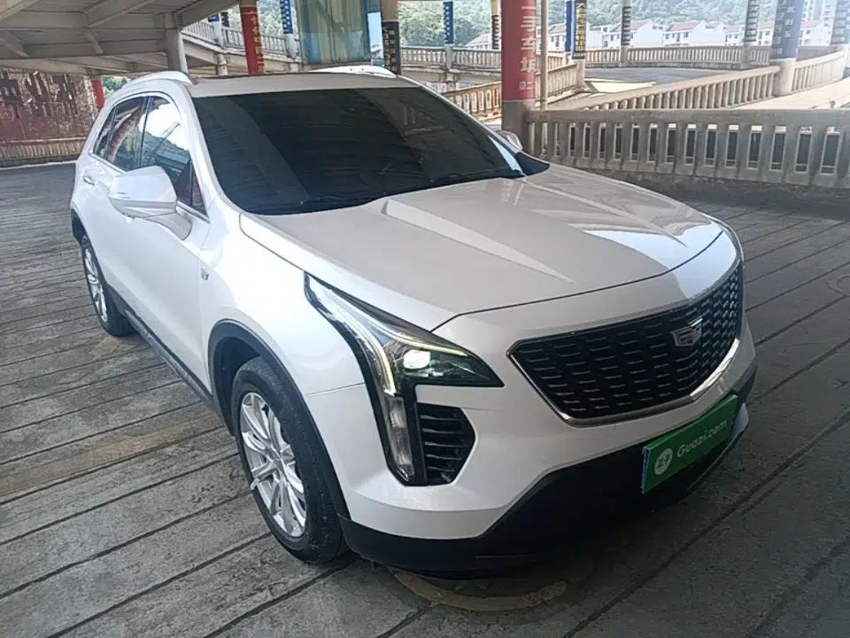 Cadillac XT4 2020 Revised Version 28T Two-Wheel Drive Tech Edition — миниатюра 3