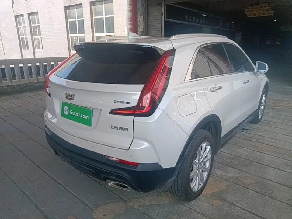 Cadillac XT4 2020 Revised Version 28T Two-Wheel Drive Tech Edition — миниатюра 6