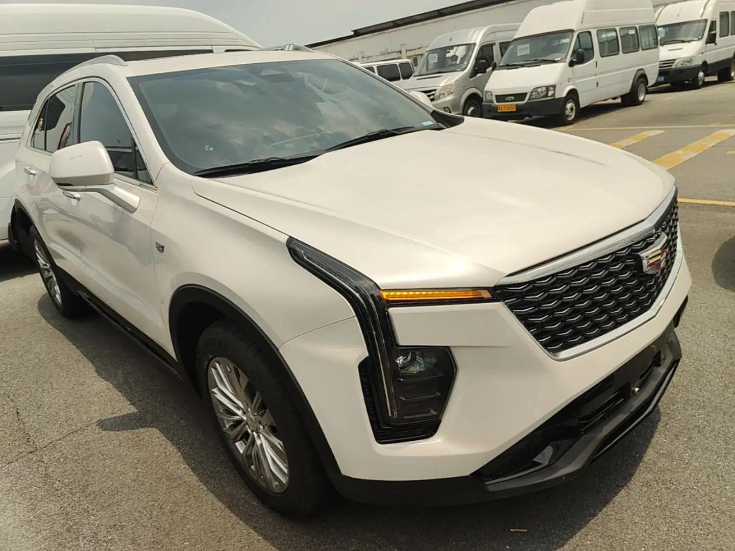 Cadillac XT4 2024 28T Two-Wheel-Drive Luxury Version — миниатюра 3