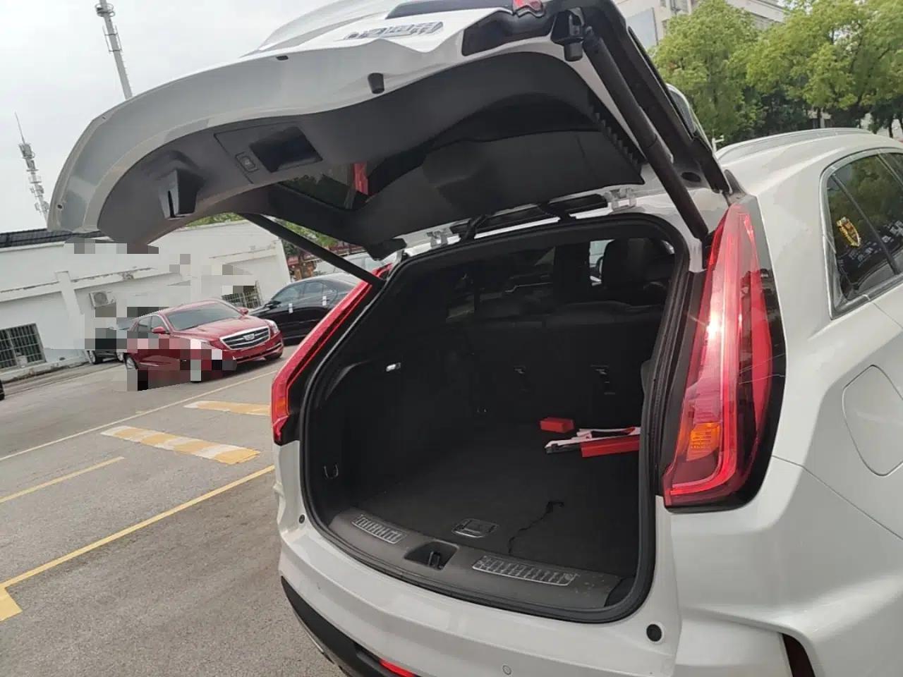 Cadillac XT4 2024 28T Two-Wheel-Drive Luxury Version — миниатюра 22