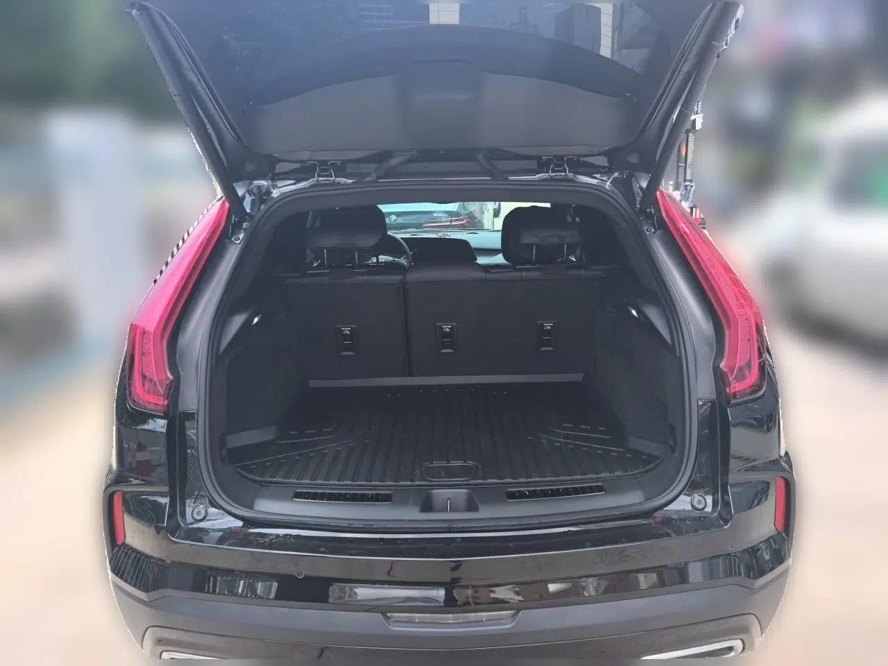 Cadillac XT4 2026 Model 28T Luxury Version — миниатюра 19