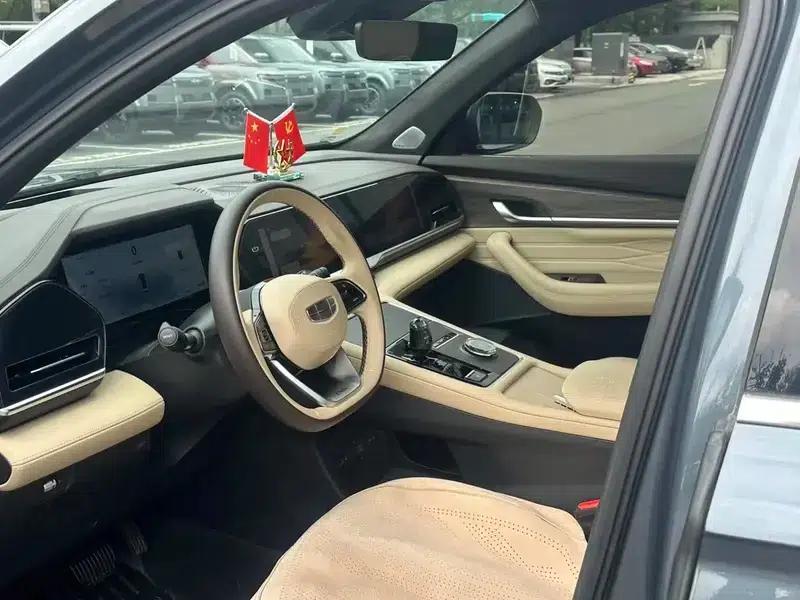 Geely Xingyue L 2024 2.0TD High-Power Automatic Two-Wheel Drive Cloud Edition — миниатюра 12