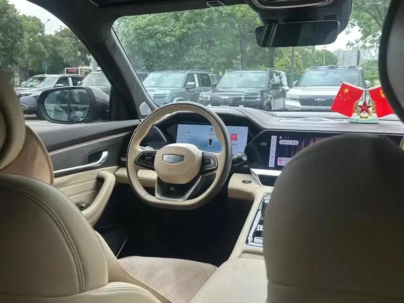 Geely Xingyue L 2024 2.0TD High-Power Automatic Two-Wheel Drive Cloud Edition — миниатюра 8
