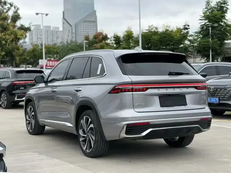 Geely Xingyue L 2024 2.0TD High-Power Automatic Two-Wheel Drive Sky Edition — миниатюра 4