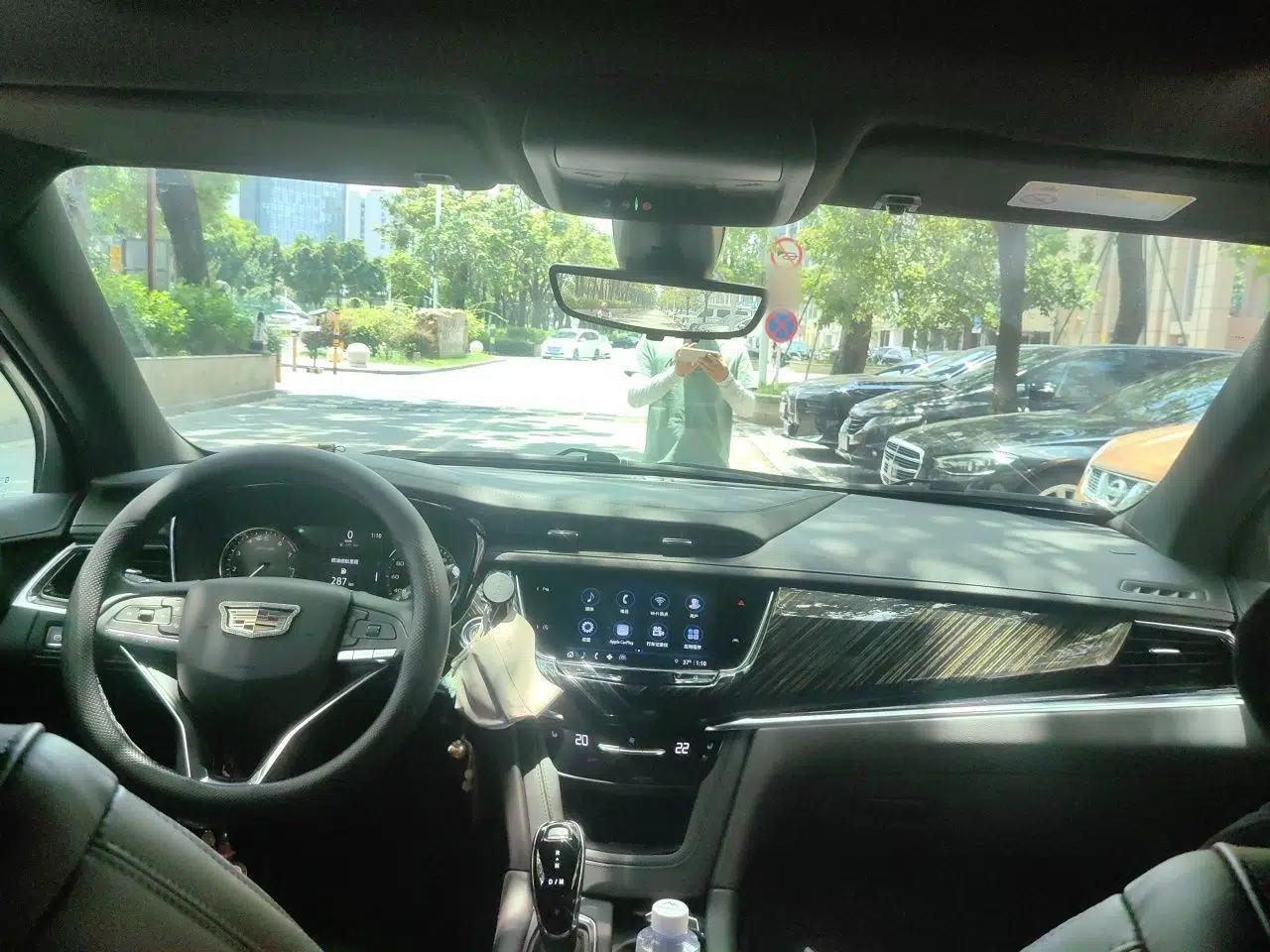 Cadillac XT6 2022 2.0T Six-Seater Four-Wheel Drive Luxury 120th Anniversary Limited Edition — миниатюра 9