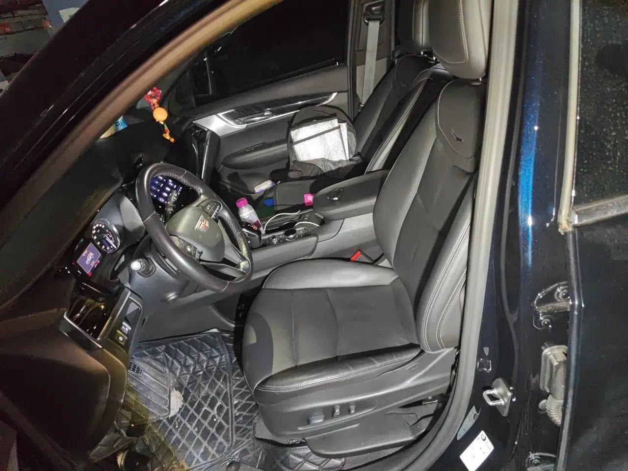 Cadillac XT6 2022 2.0T Six-Seater Four-Wheel Drive Luxury Version — миниатюра 15