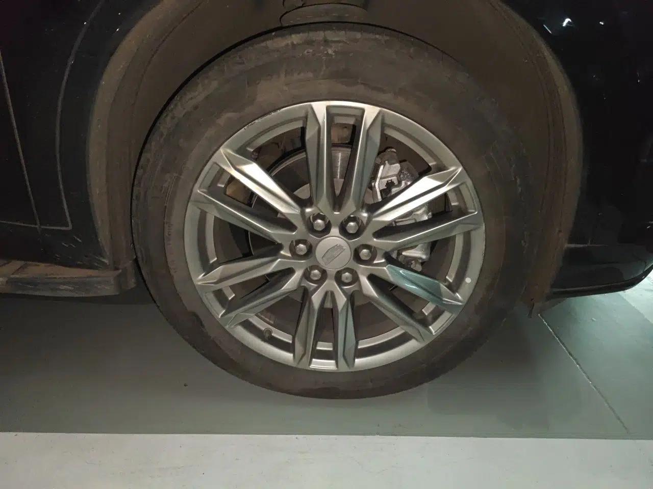 Cadillac XT6 2022 2.0T Six-Seater Four-Wheel Drive Luxury Version — миниатюра 8