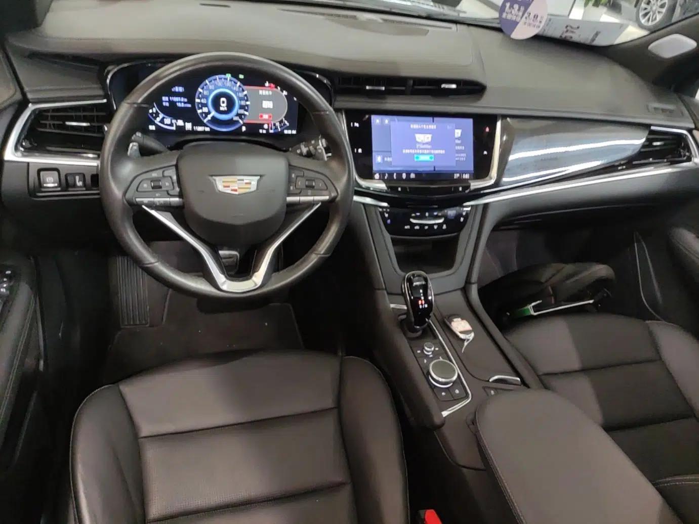 Cadillac XT6 2025 2.0T Six-Seater All-Wheel-Drive Prestige Executive Black Label Version — миниатюра 17