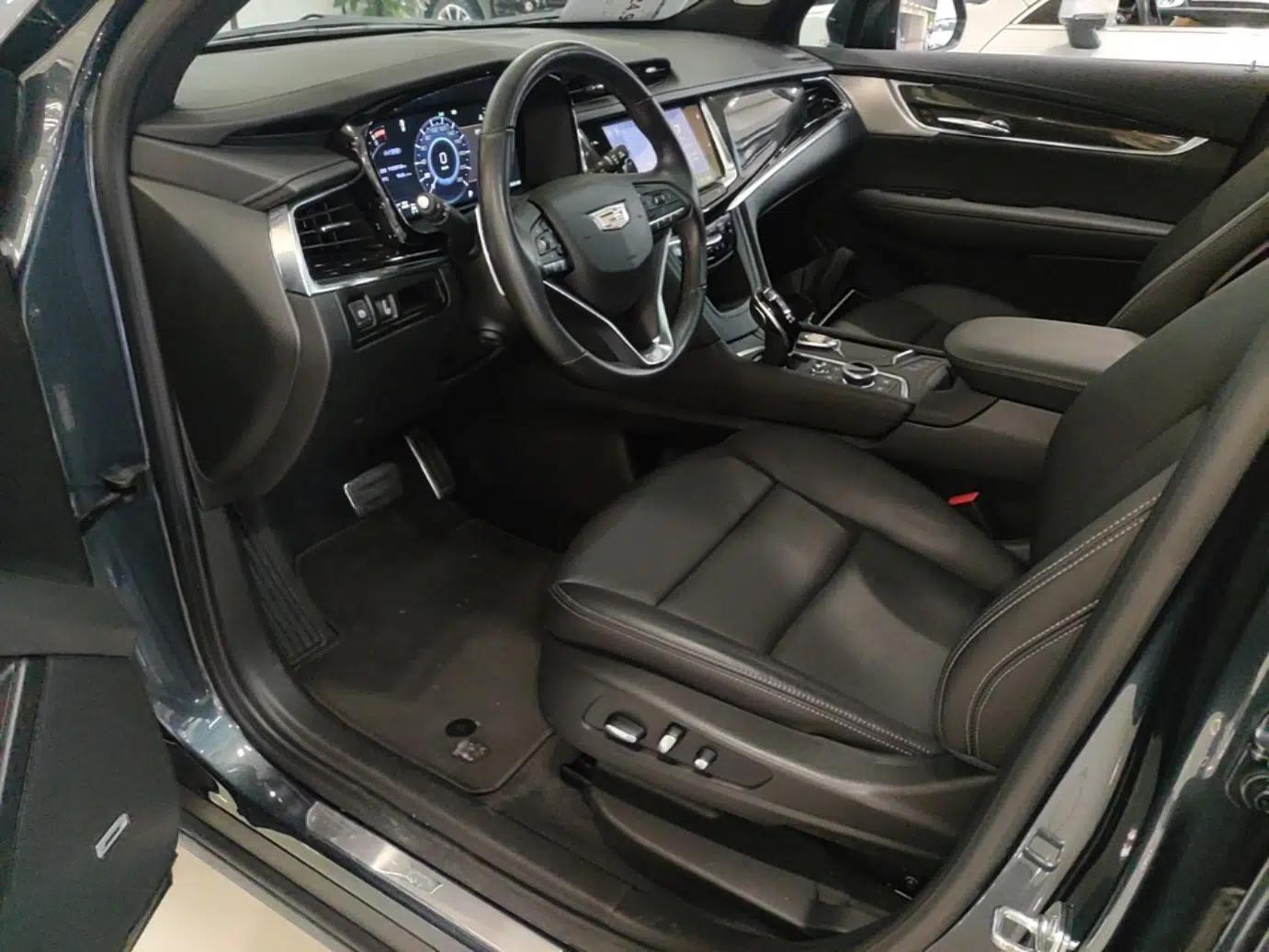 Cadillac XT6 2025 2.0T Six-Seater All-Wheel-Drive Prestige Executive Black Label Version — миниатюра 22