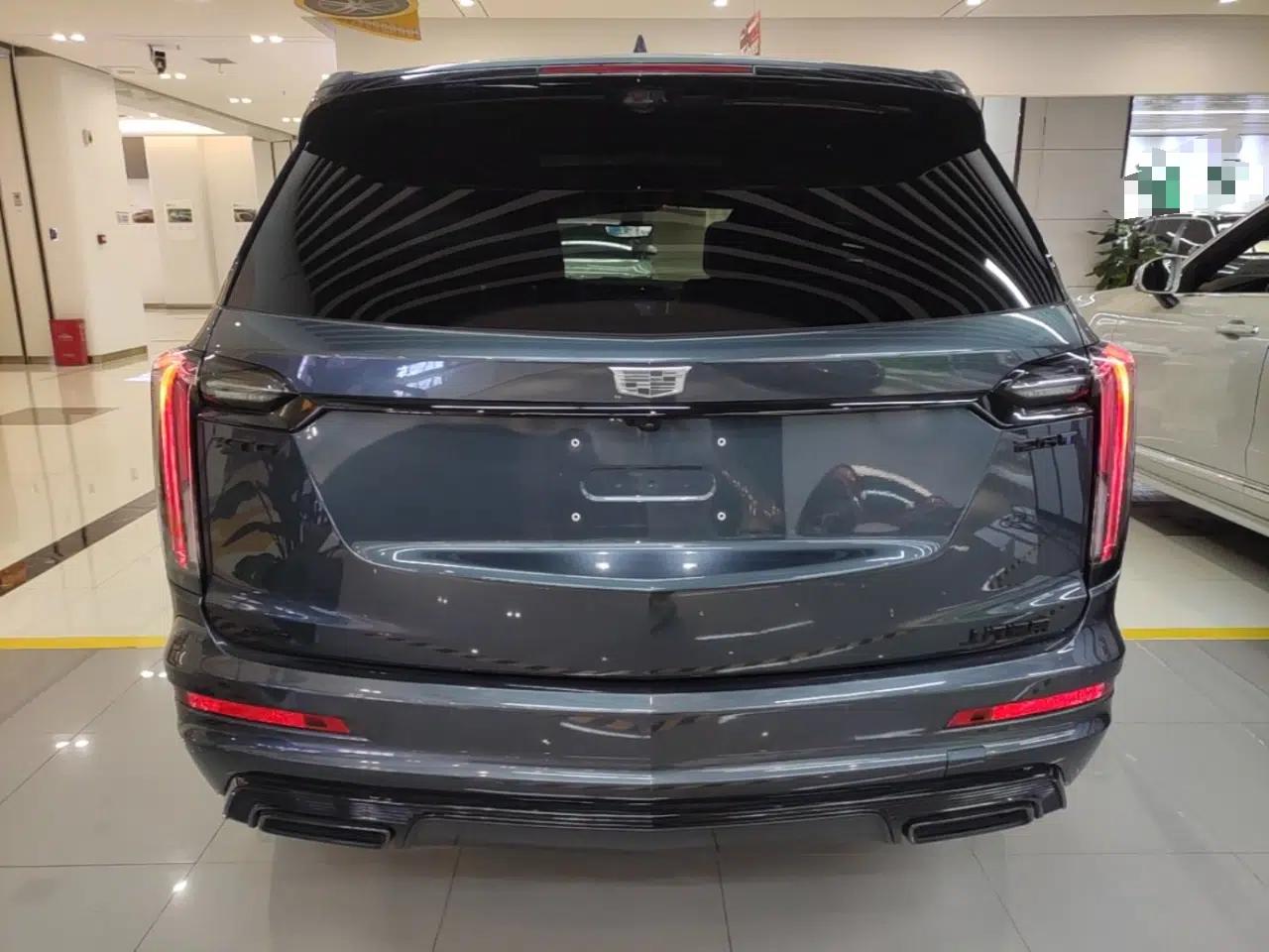 Cadillac XT6 2025 2.0T Six-Seater All-Wheel-Drive Prestige Executive Black Label Version — миниатюра 5