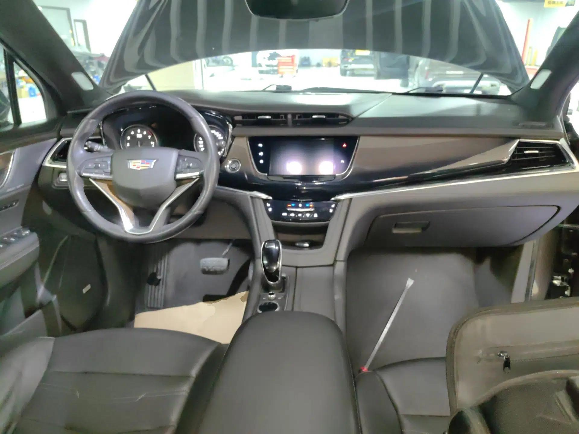 Cadillac XT6 2020 28T Six-Seater Four-Wheel-Drive Platinum Sport Edition — миниатюра 15