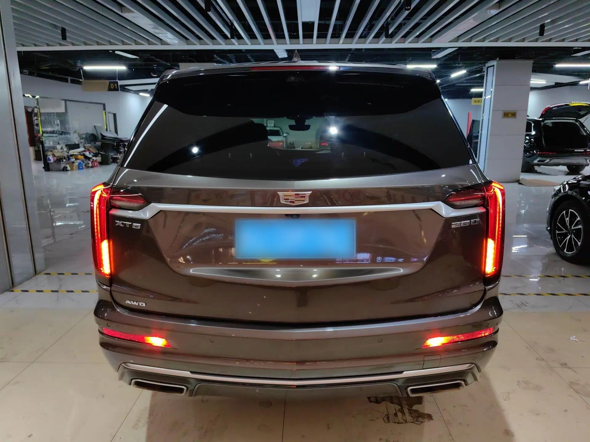 Cadillac XT6 2020 28T Six-Seater Four-Wheel-Drive Platinum Sport Edition — миниатюра 3