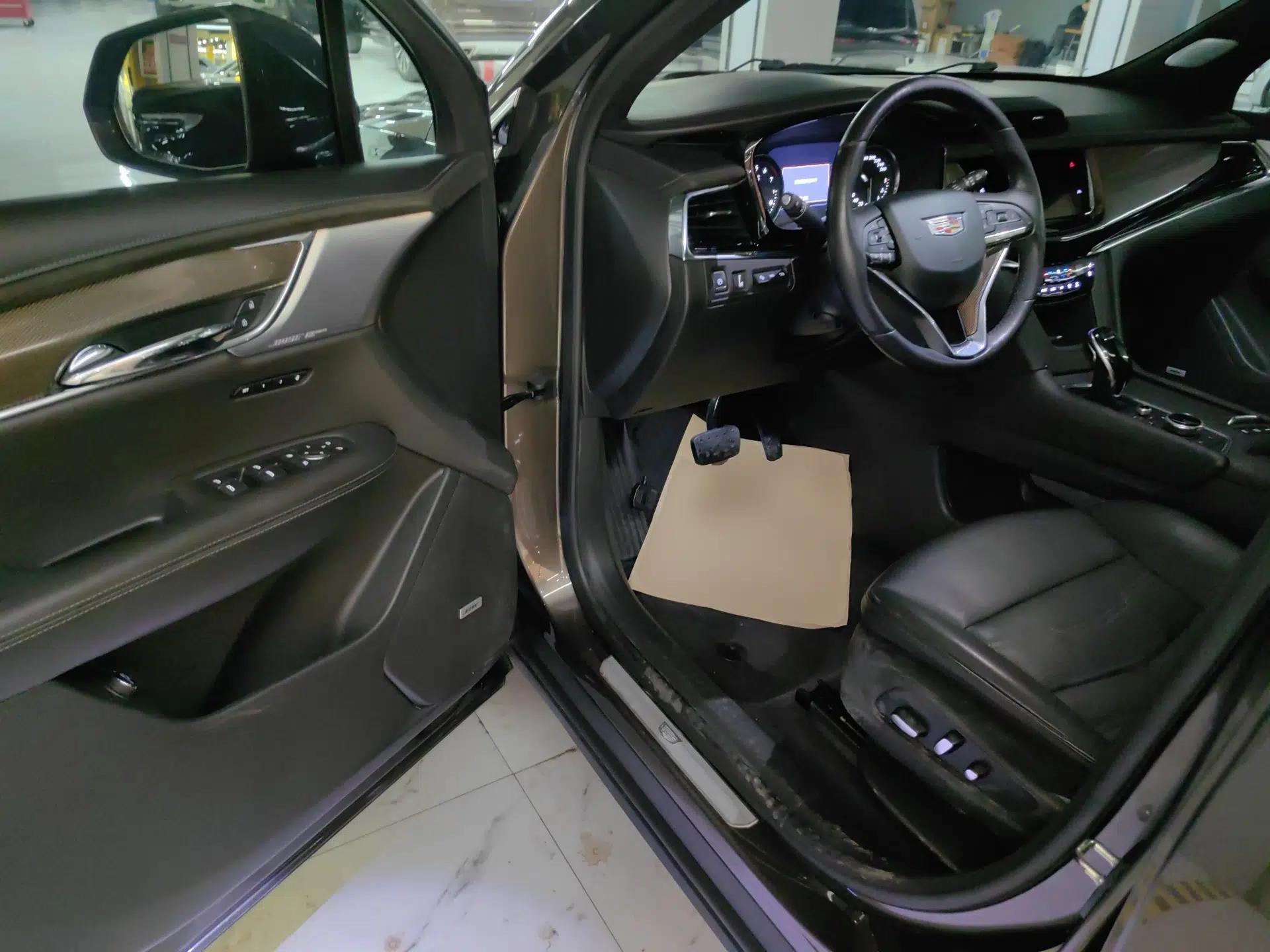 Cadillac XT6 2020 28T Six-Seater Four-Wheel-Drive Platinum Sport Edition — миниатюра 21