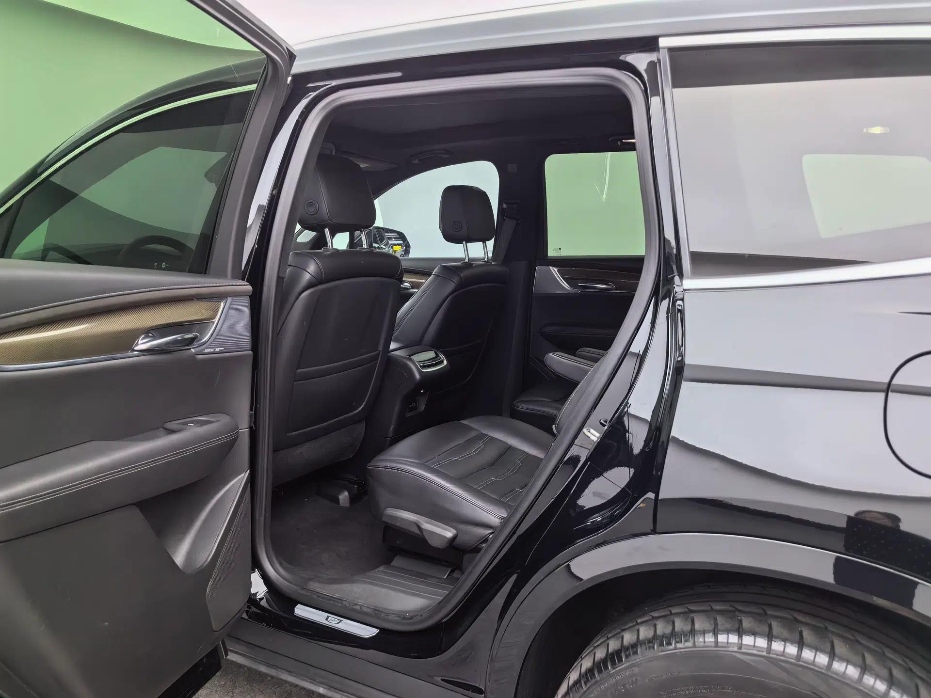 Cadillac XT6 2020 28T Six-Seater Four-Wheel-Drive Platinum Sport Edition — миниатюра 30