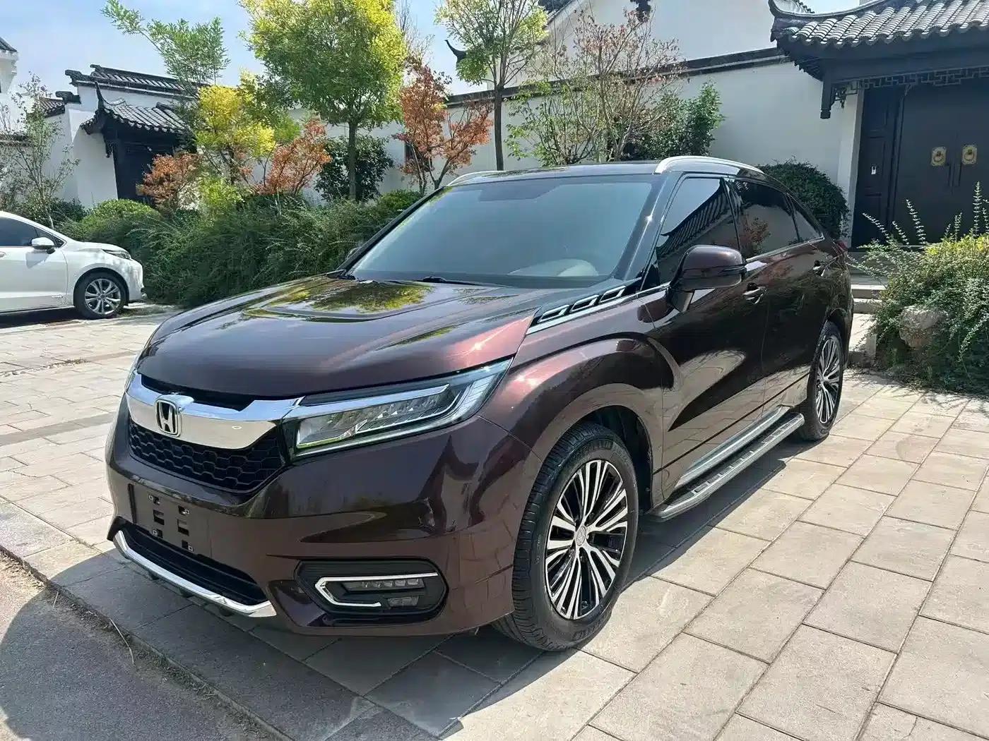 2017 Honda Avancier 370TURBO 4WD Premium Edition — миниатюра 1