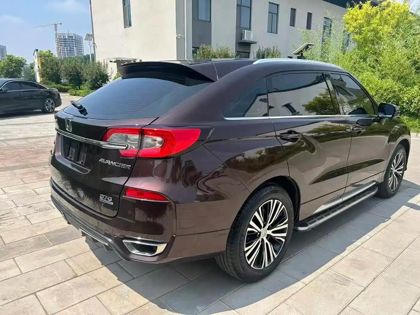 2017 Honda Avancier 370TURBO 4WD Premium Edition — миниатюра 7