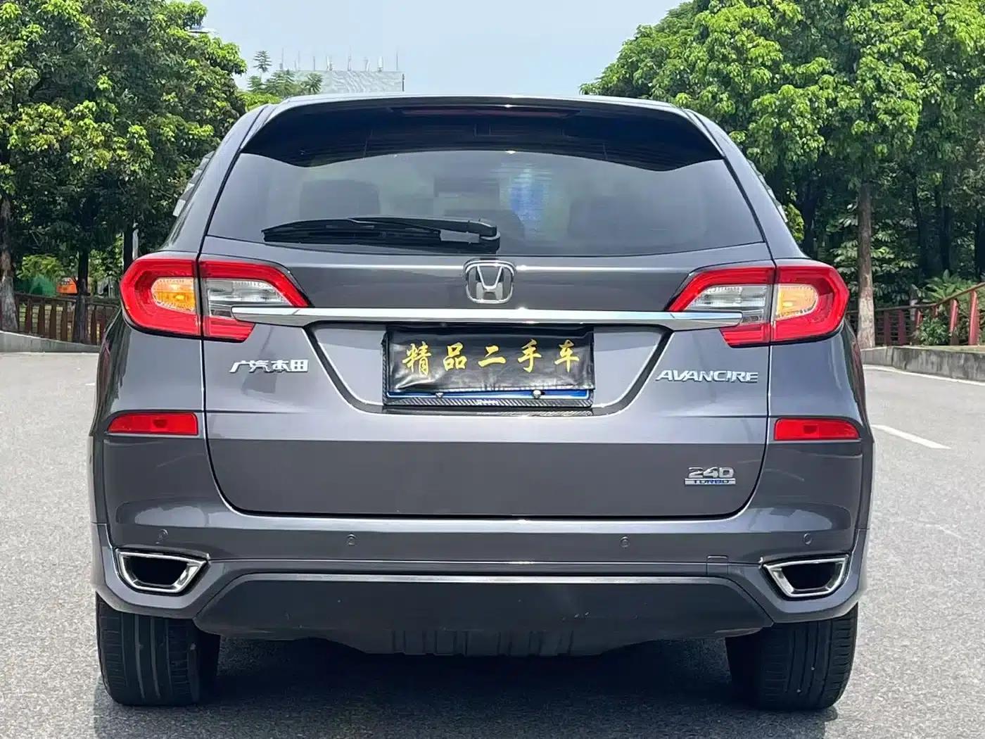 2017 Honda Avancier 240TURBO 2WD Luxury Edition — миниатюра 6