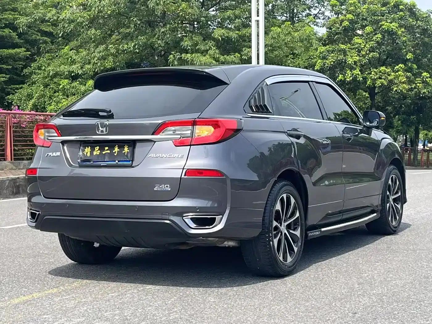 2017 Honda Avancier 240TURBO 2WD Luxury Edition — миниатюра 7