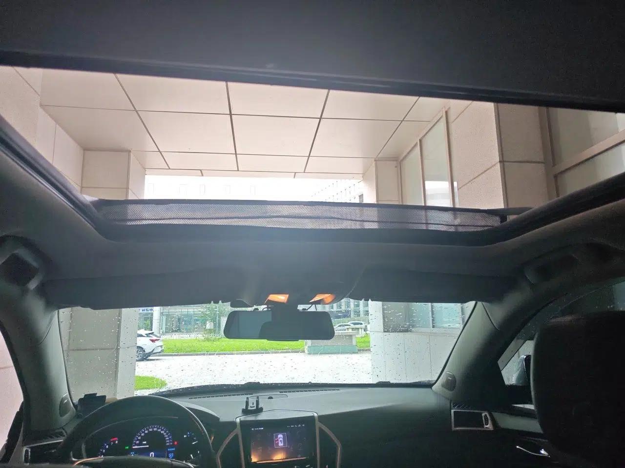 Cadillac SRX 2015 3.0L Comfort Version — миниатюра 18