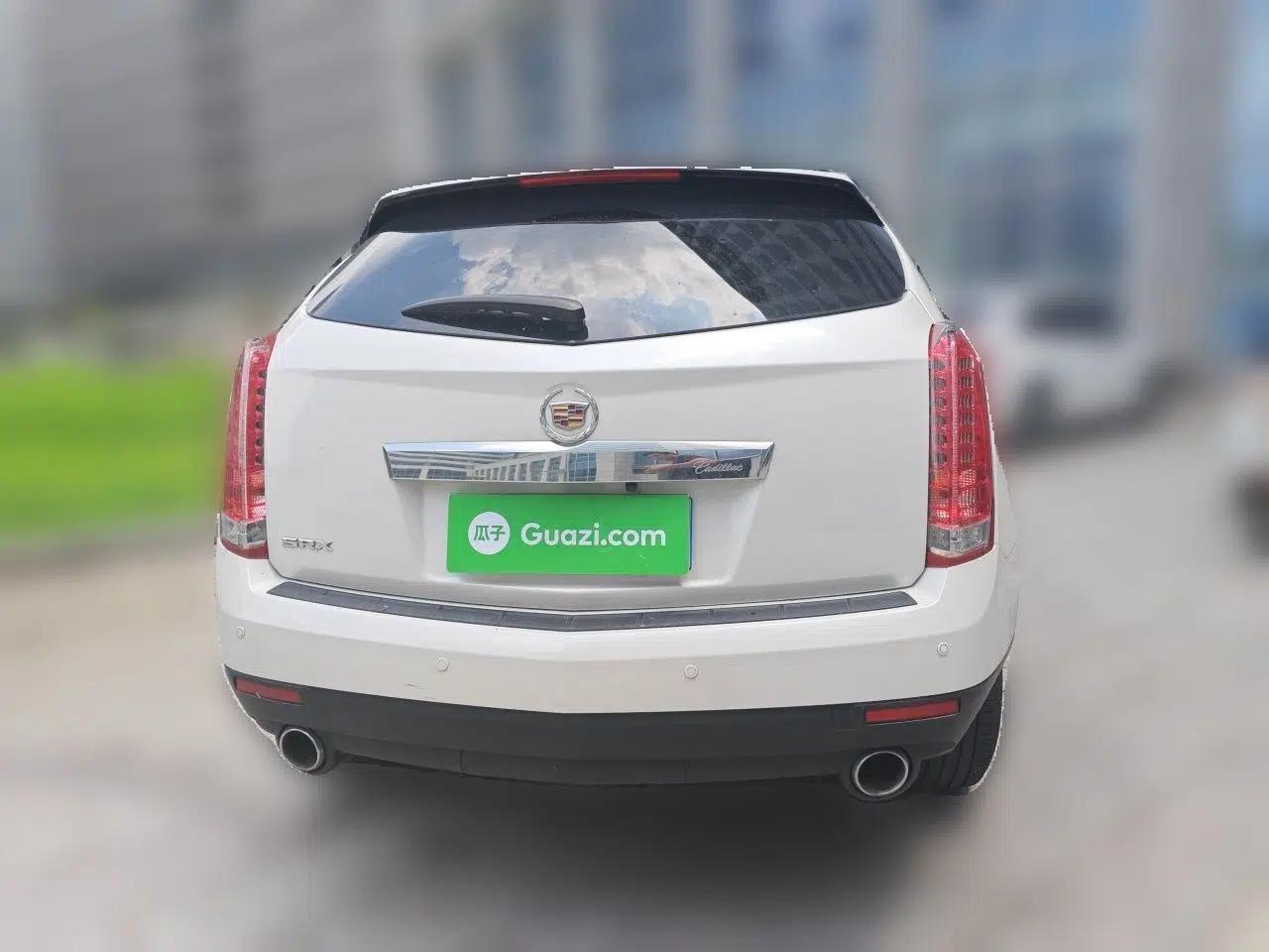 Cadillac SRX 2015 3.0L Comfort Version — миниатюра 5