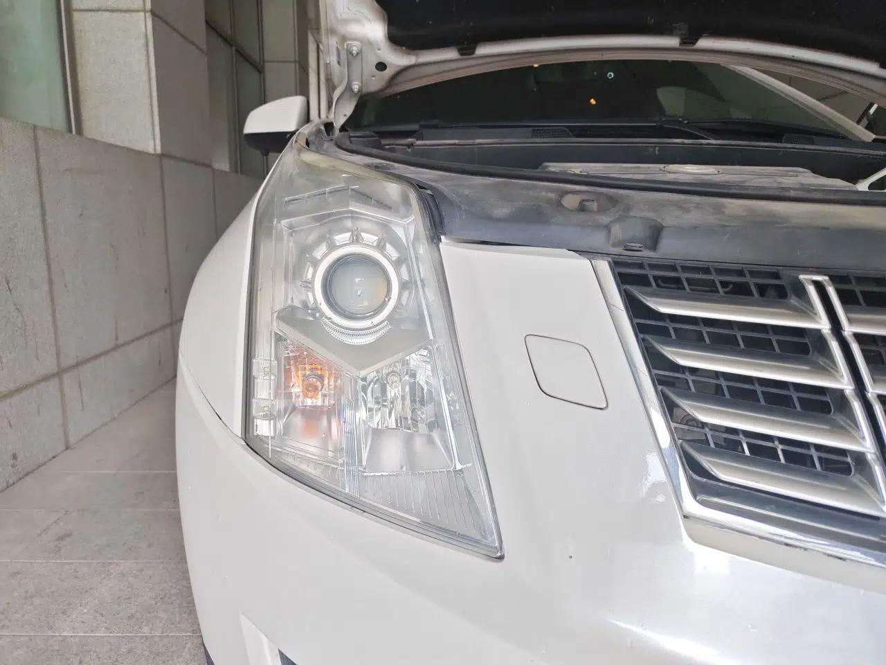 Cadillac SRX 2015 3.0L Comfort Version — миниатюра 7
