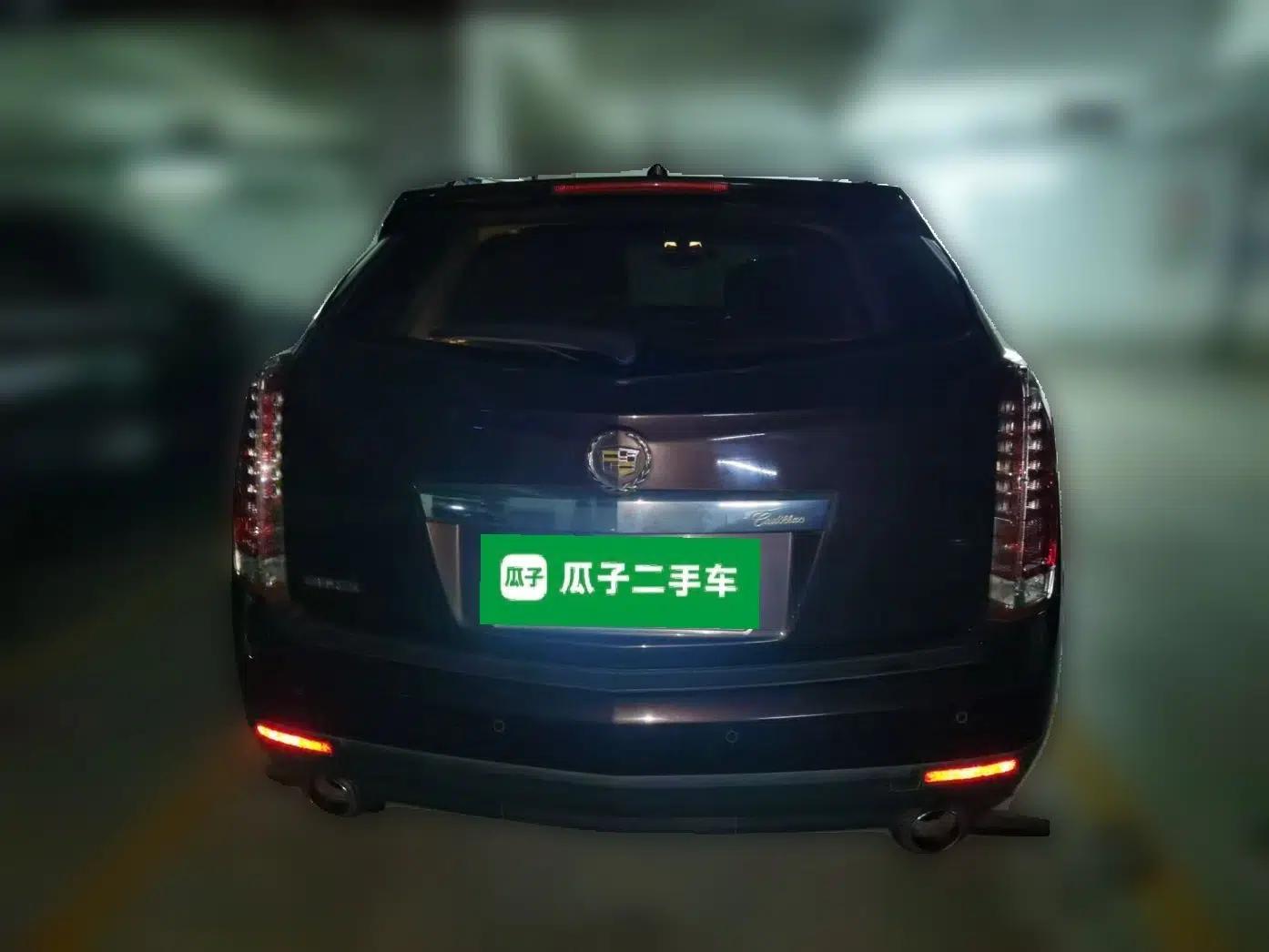 Cadillac SRX 2015 3.0L Elite Model — миниатюра 3