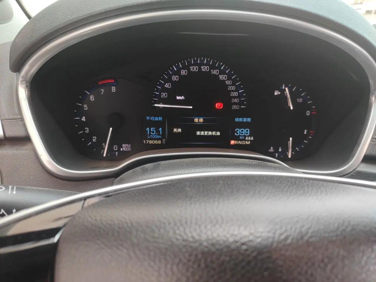 Cadillac SRX 2013 3.0L Comfort Model — миниатюра 12
