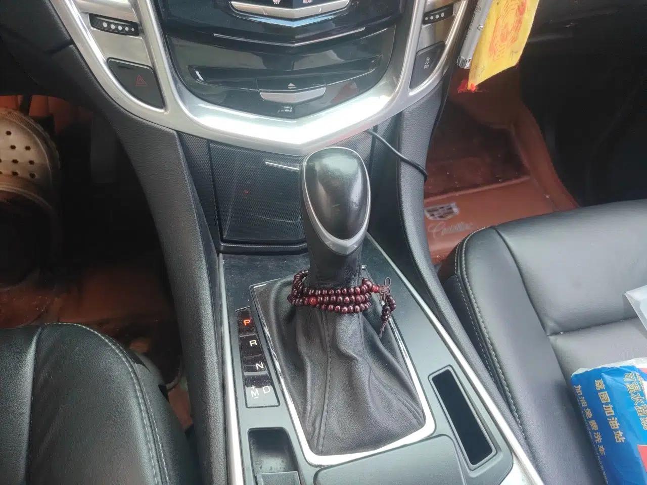 Cadillac SRX 2013 3.0L Comfort Model — миниатюра 14