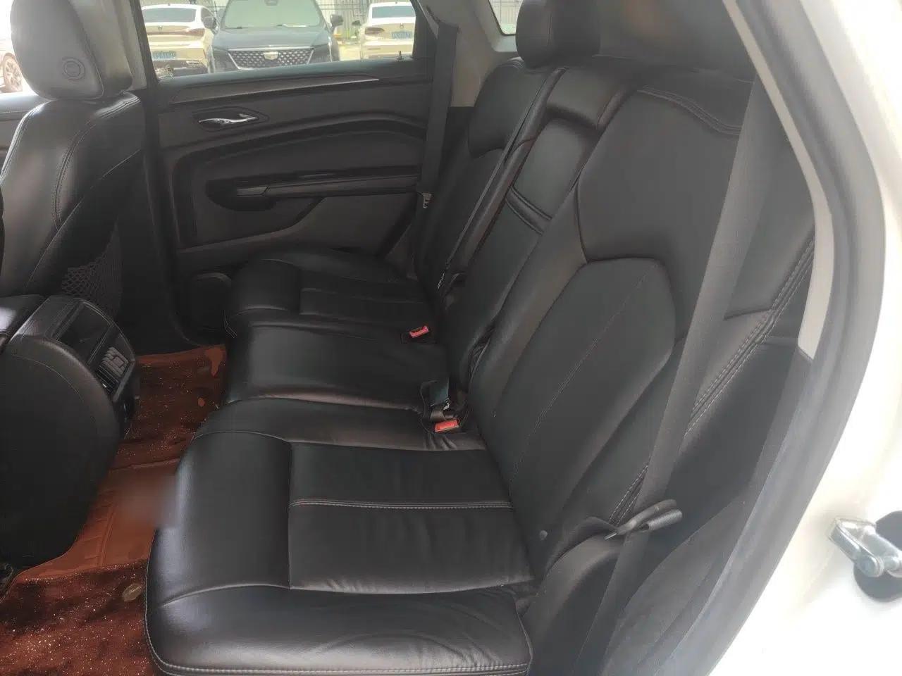 Cadillac SRX 2013 3.0L Comfort Model — миниатюра 17