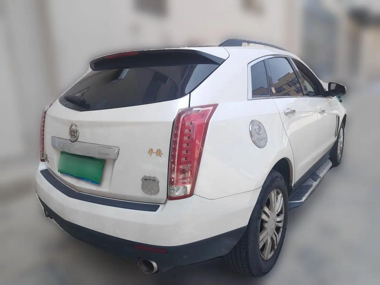 Cadillac SRX 2013 3.0L Comfort Model — миниатюра 6