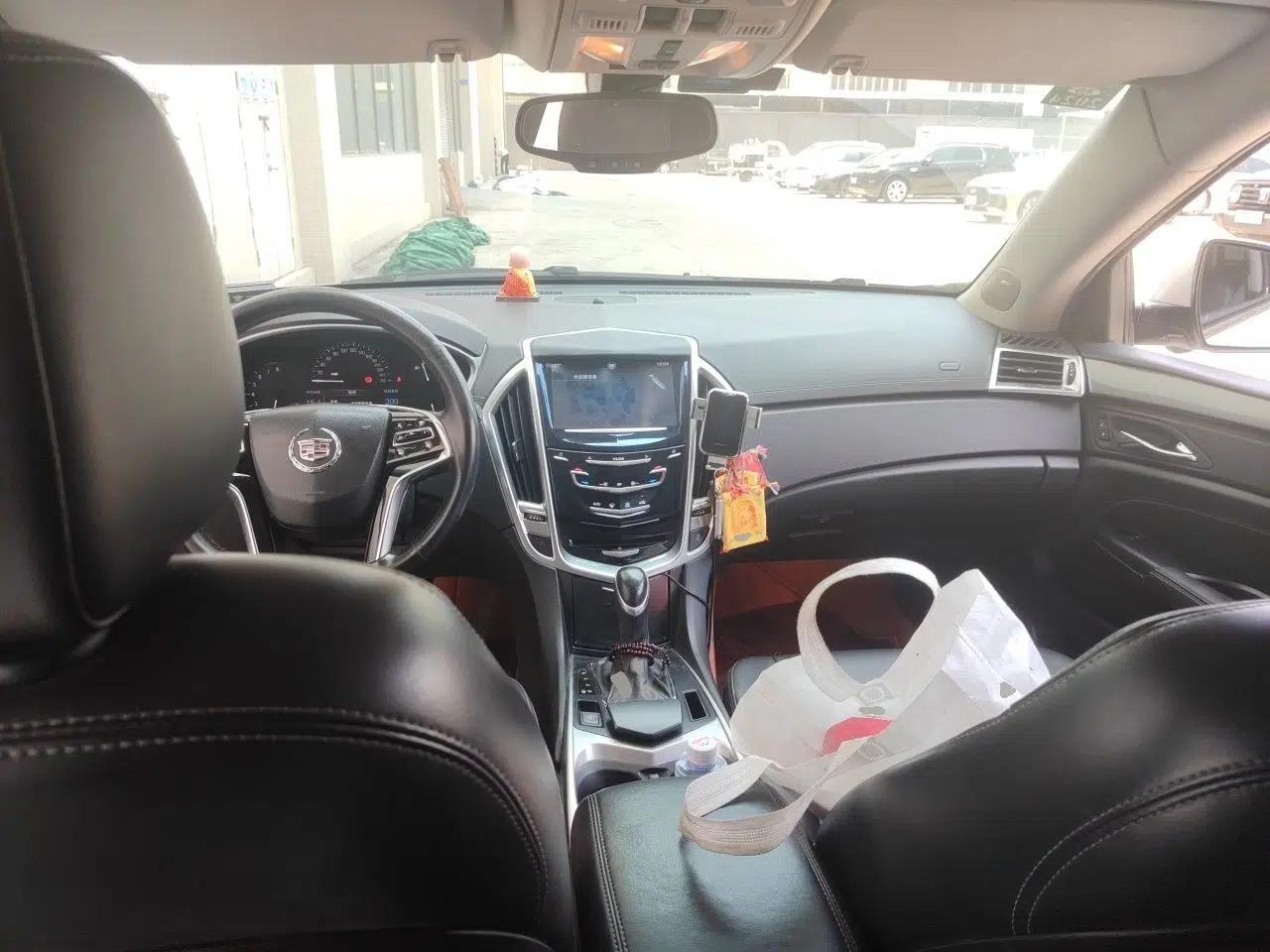 Cadillac SRX 2013 3.0L Comfort Model — миниатюра 9